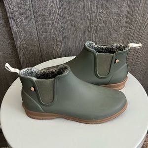 Bogs lined bootie